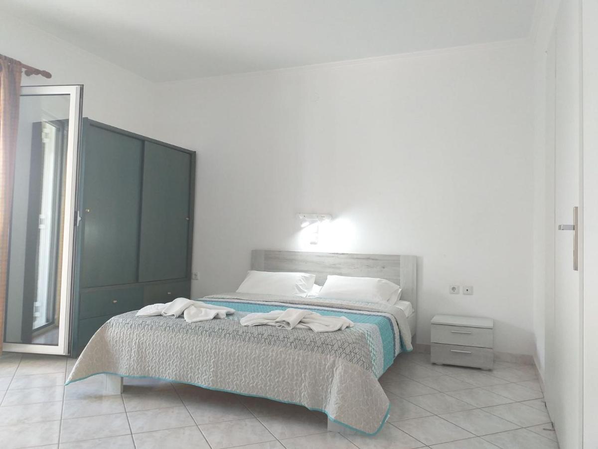 Sigma Hotel Paralia Vrachou Extérieur photo