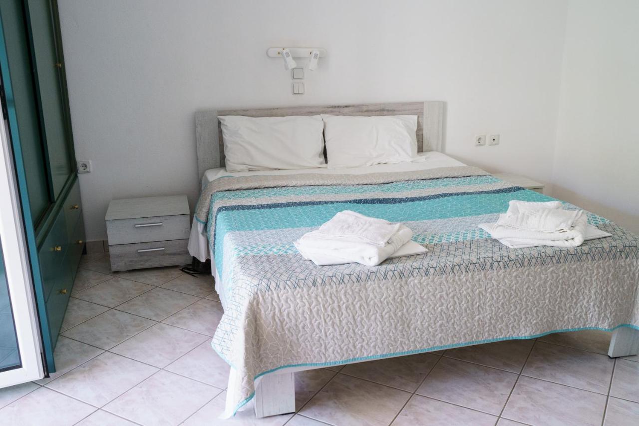 Sigma Hotel Paralia Vrachou Extérieur photo
