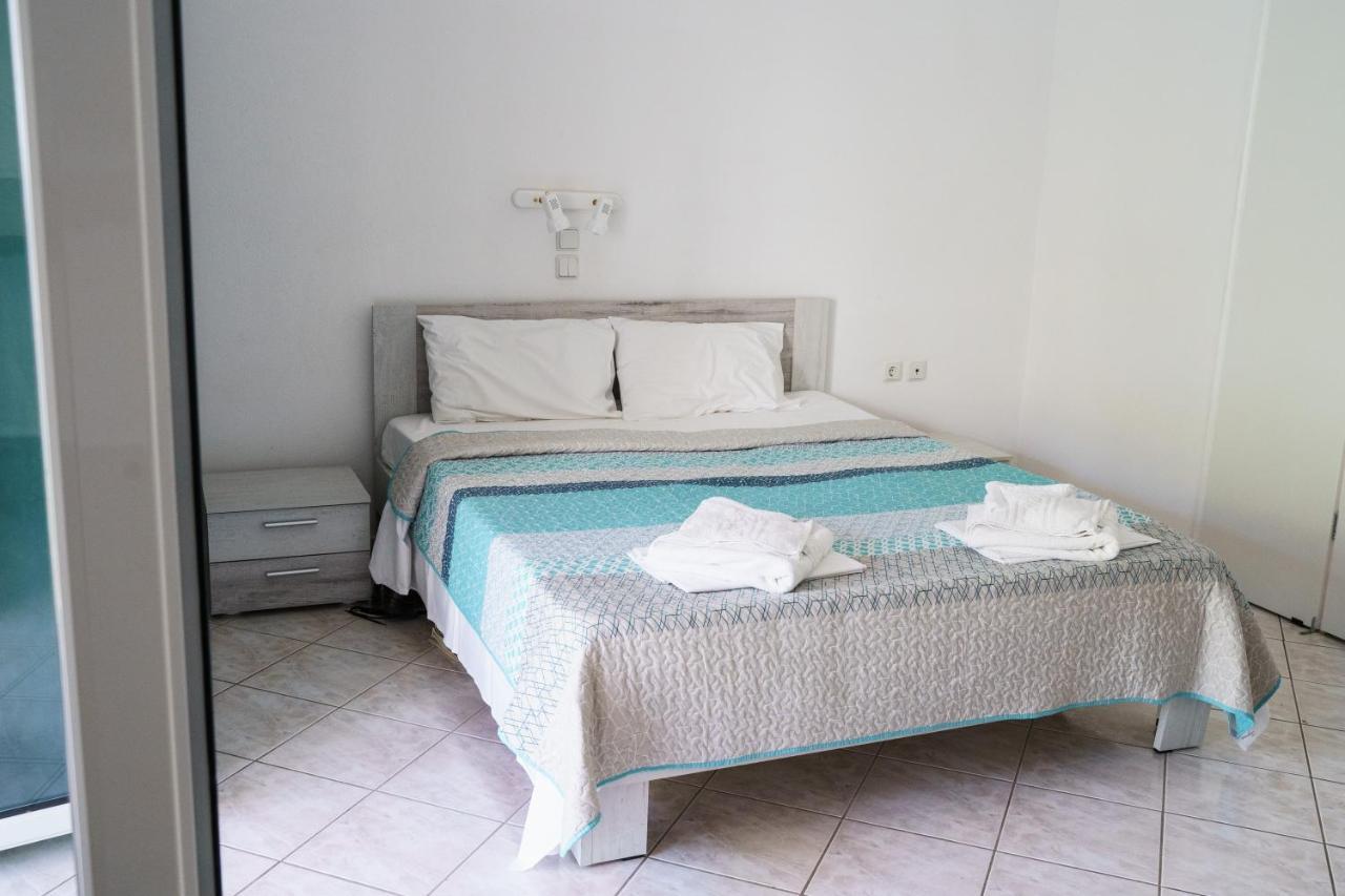 Sigma Hotel Paralia Vrachou Extérieur photo