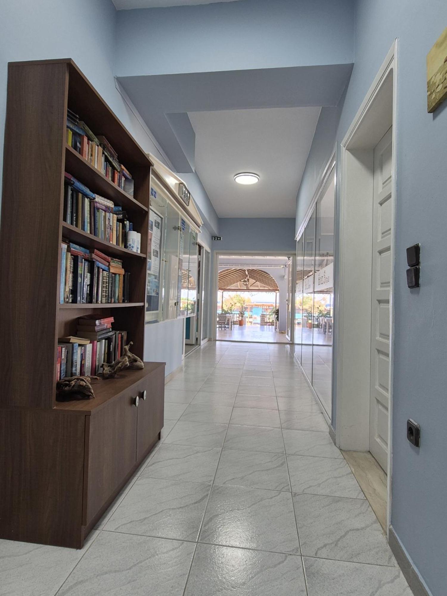 Sigma Hotel Paralia Vrachou Extérieur photo