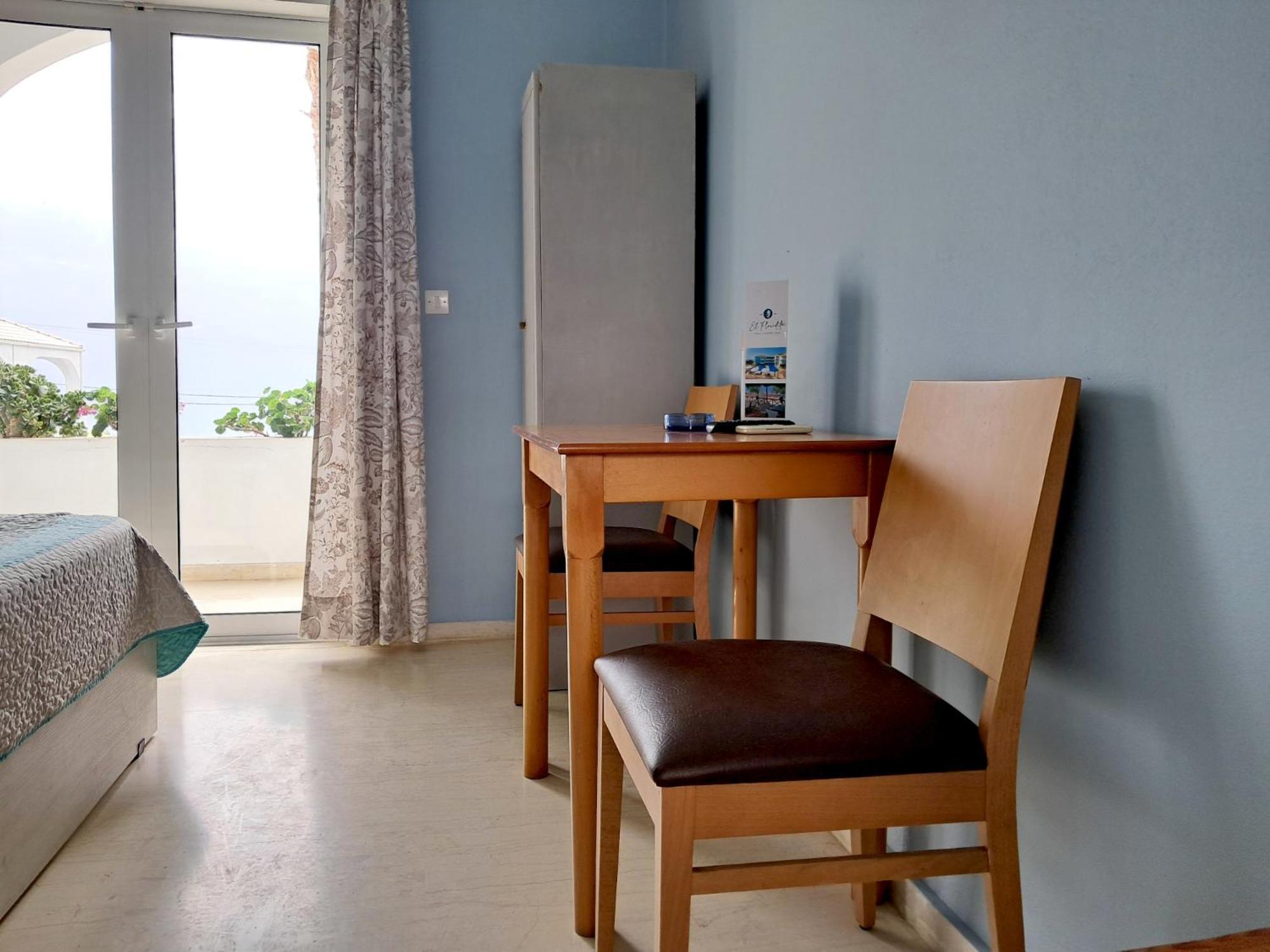 Sigma Hotel Paralia Vrachou Extérieur photo