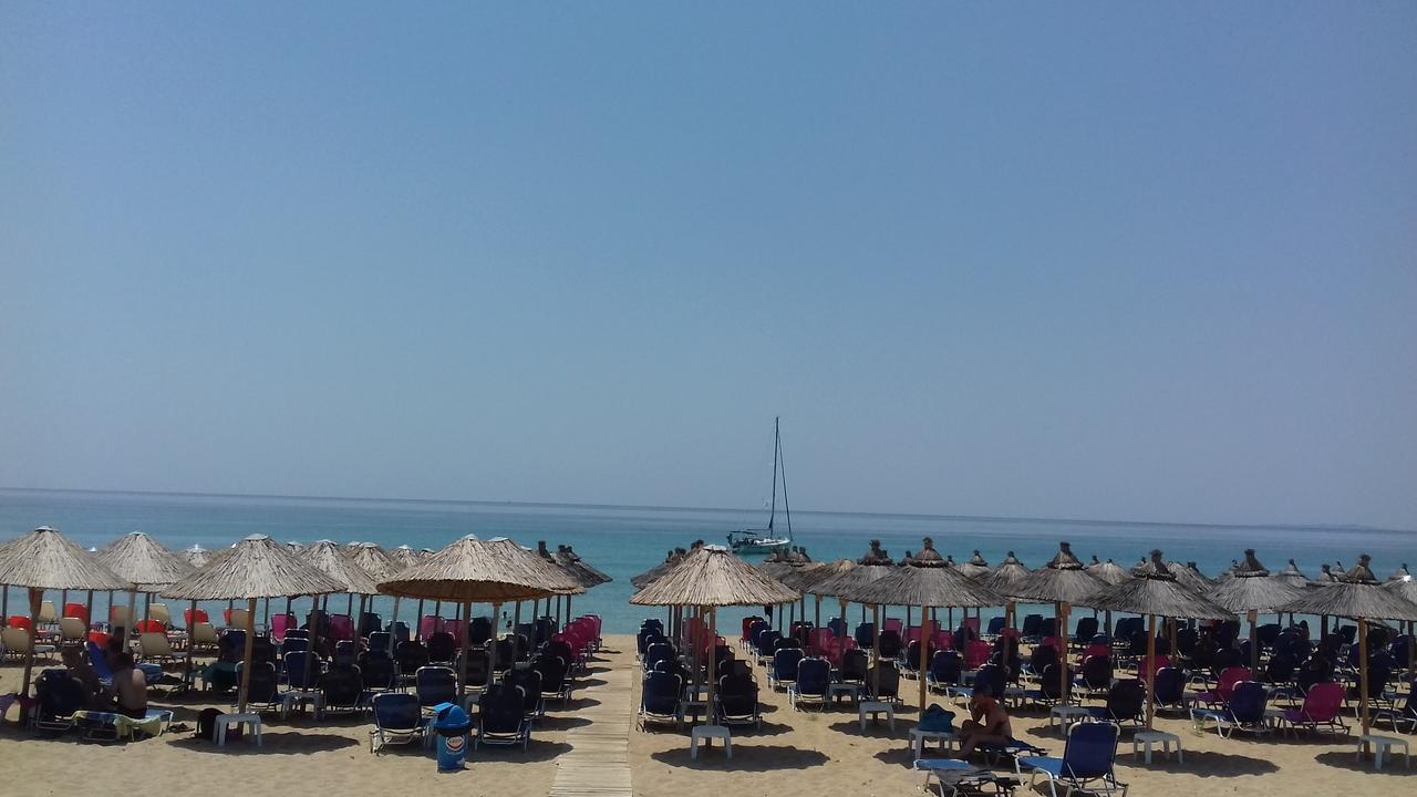 Sigma Hotel Paralia Vrachou Extérieur photo